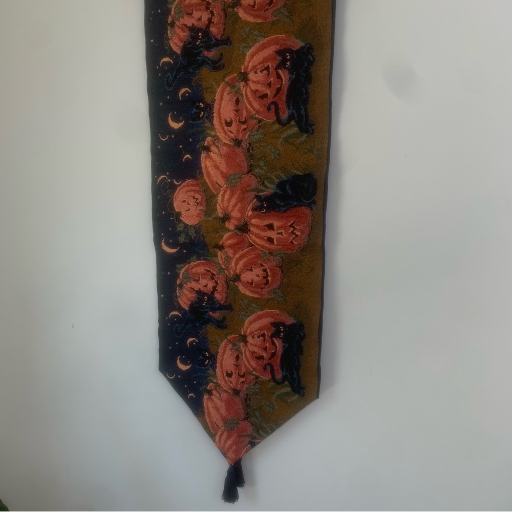 Kohl’s Pumkatz III Halloween Table Runner